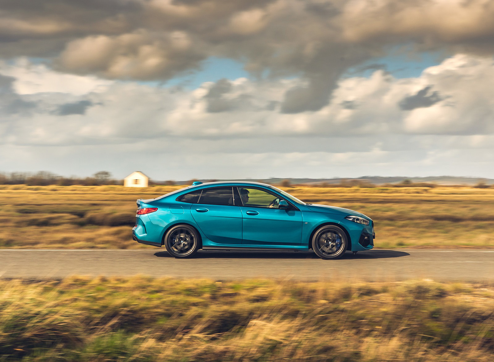 2020 BMW 2 Series 218i Gran Coupe (UK-Spec) Side Wallpapers (15)