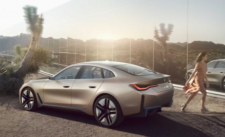 2020 BMW i4 Concept Rear Three-Quarter Wallpapers 450x275 (4)