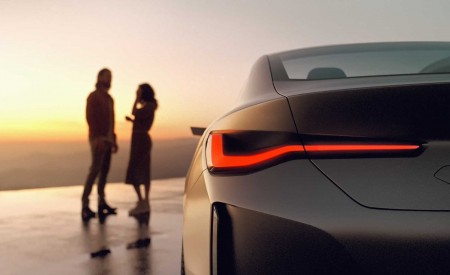 2020 BMW i4 Concept Tail Light Wallpapers 450x275 (7)