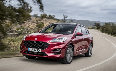 2020 Ford Kuga Hybrid ST-Line Front Three-Quarter Wallpapers 450x275 (2)