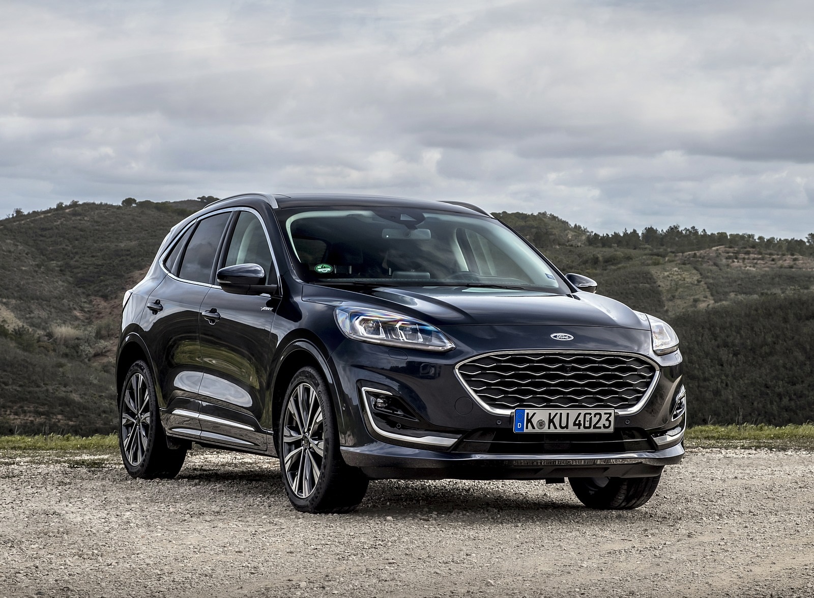 2020 Ford Kuga Hybrid Vignale Front Three-Quarter Wallpapers (7)