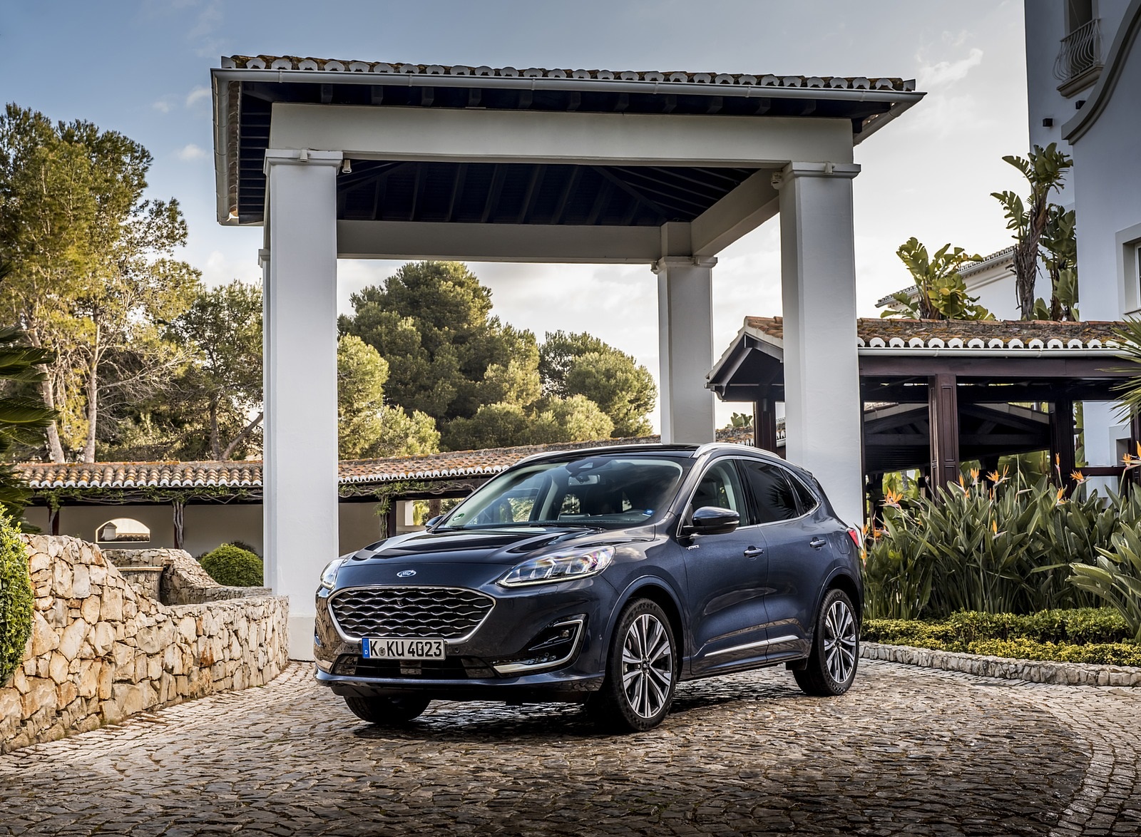 2020 Ford Kuga Hybrid Vignale Front Three-Quarter Wallpapers (5)