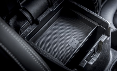 2020 Ford Kuga Hybrid Vignale Interior Detail Wallpapers 450x275 (19)