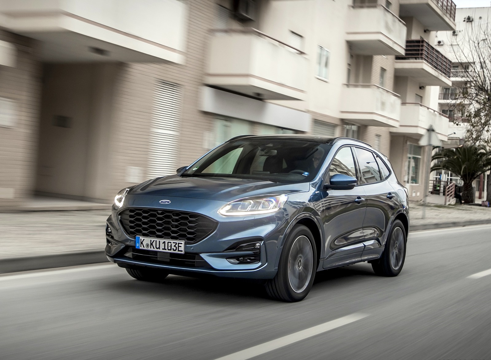 2020 Ford Kuga Plug-In Hybrid ST-Line Front Three-Quarter Wallpapers (4)
