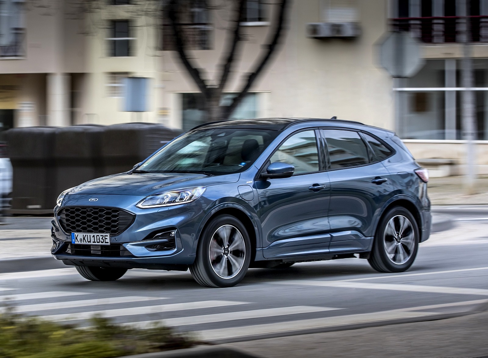 2020 Ford Kuga Plug-In Hybrid ST-Line Front Three-Quarter Wallpapers (5)