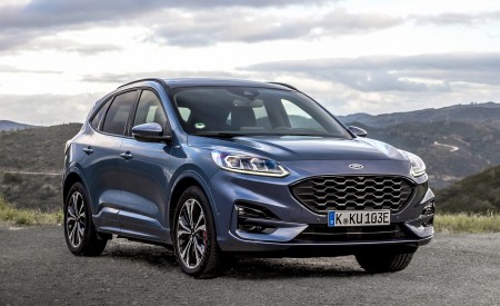 2020 Ford Kuga Plug-In Hybrid ST-Line Front Three-Quarter Wallpapers 450x275 (10)