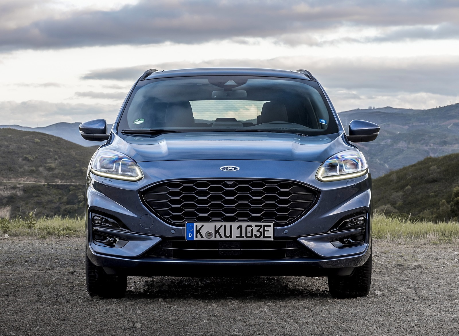 2020 Ford Kuga Plug-In Hybrid ST-Line Front Wallpapers (11)