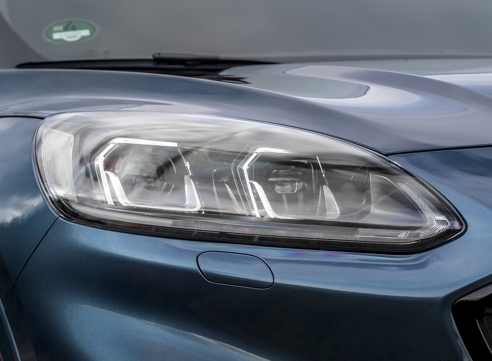 2020 Ford Kuga Plug-In Hybrid ST-Line Headlight Wallpapers (14)