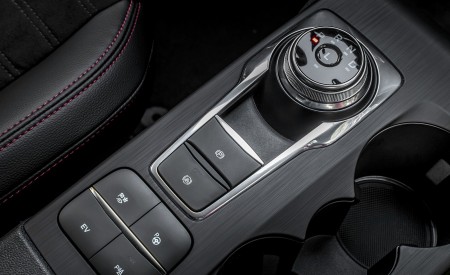 2020 Ford Kuga Plug-In Hybrid ST-Line Interior Detail Wallpapers 450x275 (43)