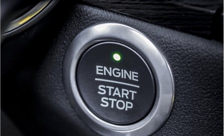 2020 Ford Kuga Plug-In Hybrid ST-Line Interior Detail Wallpapers 450x275 (39)