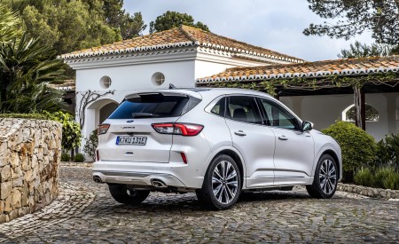 2020 Ford Kuga Plug-In Hybrid Vignale Rear Three-Quarter Wallpapers 450x275 (6)