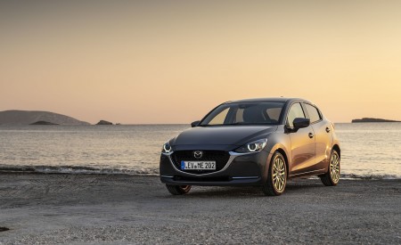 2020 Mazda2 (Color: Machine Grey) Front Three-Quarter Wallpapers 450x275 (148)