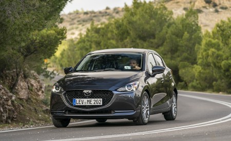 2020 Mazda2 (Color: Machine Grey) Front Wallpapers 450x275 (118)