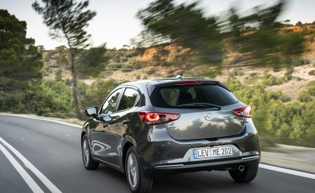 2020 Mazda2 (Color: Machine Grey) Rear Three-Quarter Wallpapers 450x275 (141)