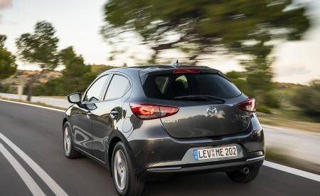 2020 Mazda2 (Color: Machine Grey) Rear Three-Quarter Wallpapers 450x275 (145)