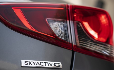 2020 Mazda2 (Color: Machine Grey) Tail Light Wallpapers 450x275 (159)