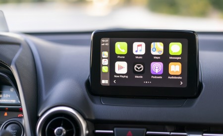 2020 Mazda2 (Color: Red Crystal) Central Console Wallpapers 450x275 (101)
