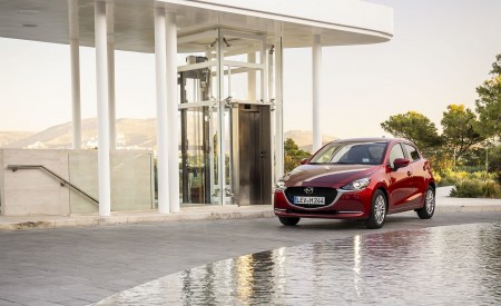 2020 Mazda2 (Color: Red Crystal) Front Three-Quarter Wallpapers 450x275 (73)