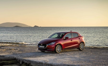 2020 Mazda2 (Color: Red Crystal) Front Three-Quarter Wallpapers 450x275 (55)