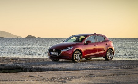 2020 Mazda2 (Color: Red Crystal) Front Three-Quarter Wallpapers 450x275 (56)
