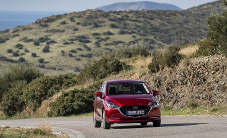 2020 Mazda2 (Color: Red Crystal) Front Wallpapers 450x275 (31)