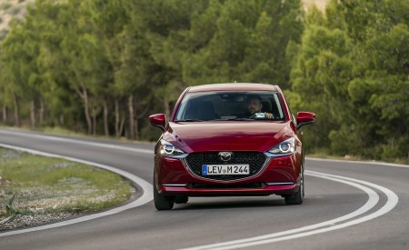 2020 Mazda2 (Color: Red Crystal) Front Wallpapers 450x275 (33)