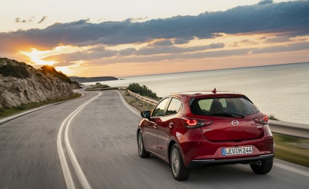 2020 Mazda2 (Color: Red Crystal) Rear Three-Quarter Wallpapers 450x275 (38)