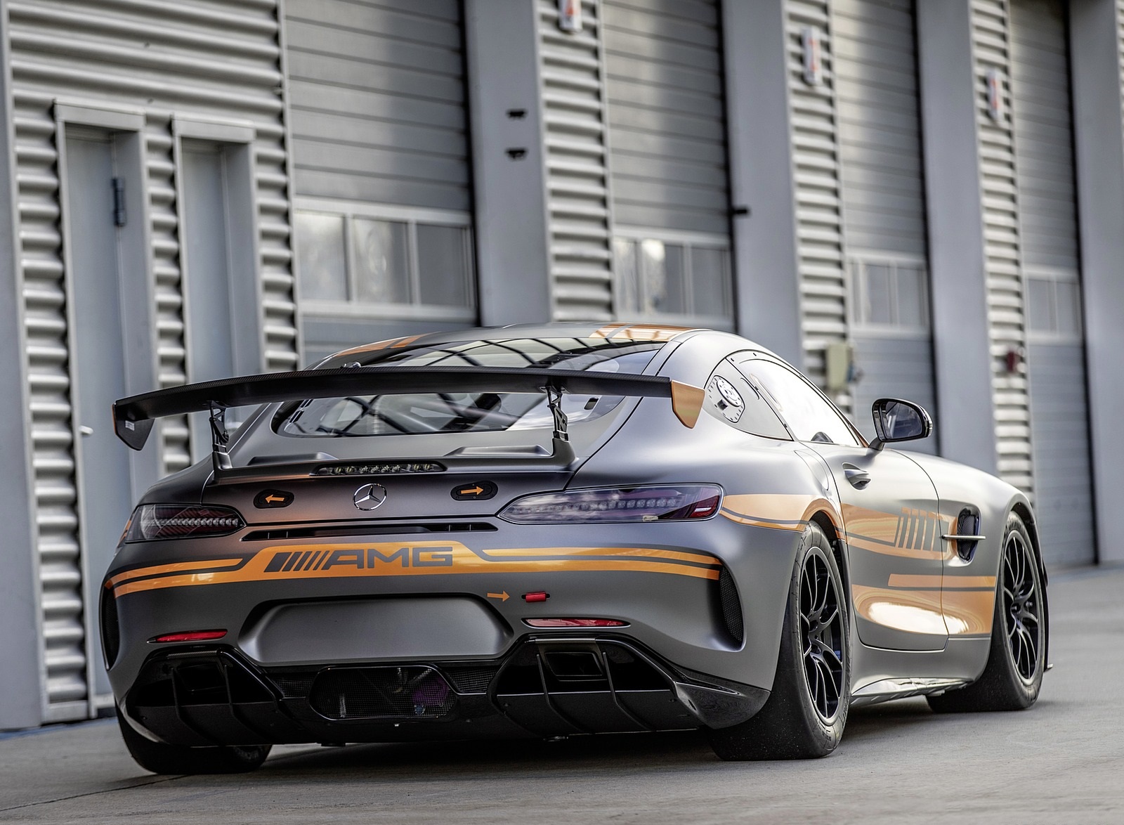2020 Mercedes-AMG GT4 Rear Three-Quarter Wallpapers (6)