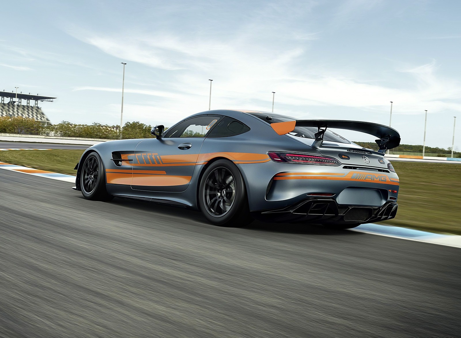2020 Mercedes-AMG GT4 Rear Three-Quarter Wallpapers (4)