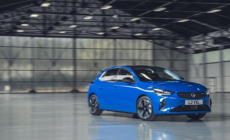 2020 Vauxhall Corsa-e Front Three-Quarter Wallpapers 450x275 (23)