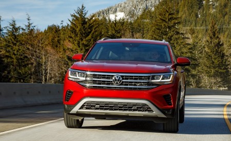 2020 Volkswagen Atlas Cross Sport SEL (Color: Aurora Red) Front Wallpapers 450x275 (54)