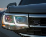 2020 Volkswagen Atlas Cross Sport SEL Premium R Line (Color: Pure Gray) Headlight Wallpapers 150x120 (30)
