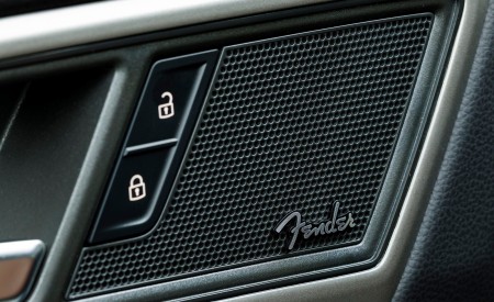 2020 Volkswagen Atlas Cross Sport SEL Premium R Line (Color: Pure Gray) Interior Detail Wallpapers 450x275 (42)