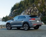 2020 Volkswagen Atlas Cross Sport SEL Premium R Line (Color: Pure Gray) Rear Three-Quarter Wallpapers 150x120 (23)