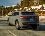 2020 Volkswagen Atlas Cross Sport SEL Premium R Line (Color: Pure Gray) Rear Three-Quarter Wallpapers 150x120 (14)