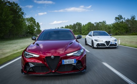 2021 Alfa Romeo Giulia GTA Wallpapers  450x275 (41)