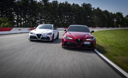 2021 Alfa Romeo Giulia GTA Wallpapers  450x275 (31)