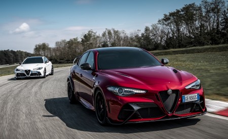 2021 Alfa Romeo Giulia GTA Wallpapers  450x275 (32)
