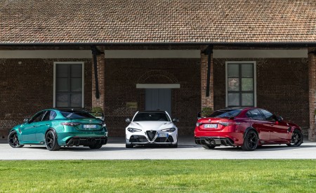 2021 Alfa Romeo Giulia GTA Wallpapers 450x275 (43)