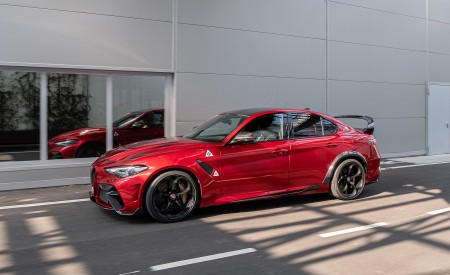 2021 Alfa Romeo Giulia Sprint GT Front Three-Quarter Wallpapers  450x275 (50)