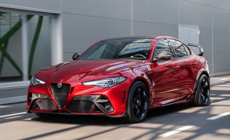 2021 Alfa Romeo Giulia Sprint GT Front Three-Quarter Wallpapers  450x275 (49)