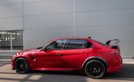 2021 Alfa Romeo Giulia Sprint GT Side Wallpapers 450x275 (53)