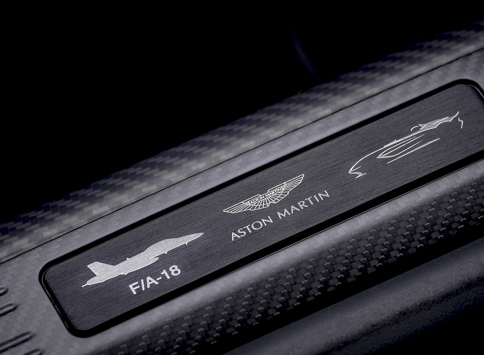 2021 Aston Martin V12 Speedster Door Sill Wallpapers (9)
