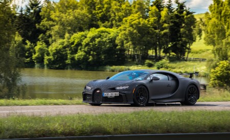 2021 Bugatti Chiron Pur Sport Front Three-Quarter Wallpapers 450x275 (54)