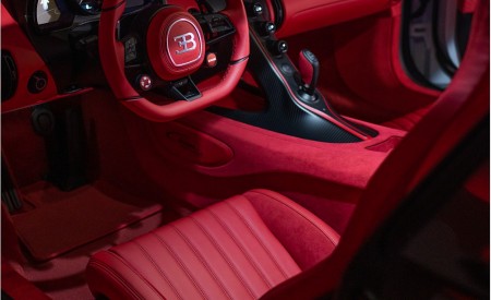 2021 Bugatti Chiron Pur Sport Interior Wallpapers 450x275 (32)