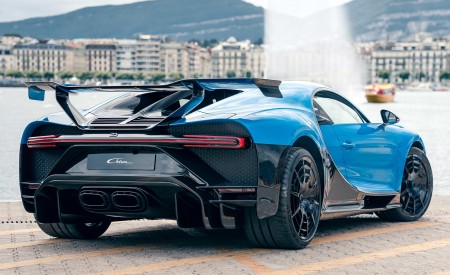 2021 Bugatti Chiron Pur Sport Rear Three-Quarter Wallpapers 450x275 (66)