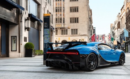 2021 Bugatti Chiron Pur Sport Rear Three-Quarter Wallpapers 450x275 (64)