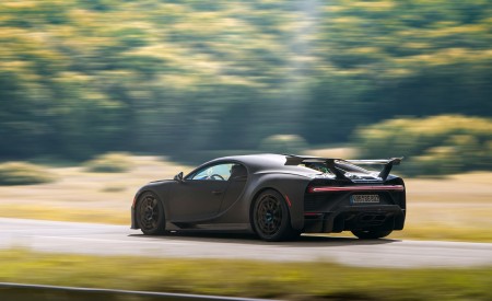 2021 Bugatti Chiron Pur Sport Rear Three-Quarter Wallpapers 450x275 (57)