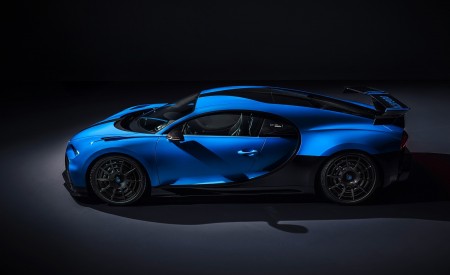 2021 Bugatti Chiron Pur Sport Side Wallpapers 450x275 (101)