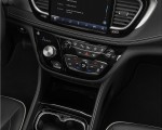 2021 Chrysler Pacifica Limited S AWD Central Console Wallpapers 150x120